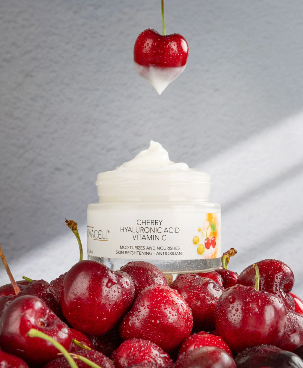 Crema Hidratante Facial con Vitamina C y Ácido Hialurónico